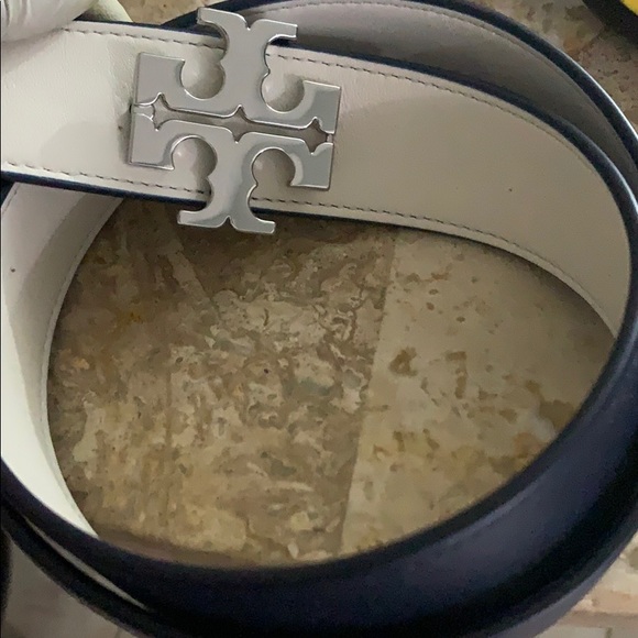 Tory Burch Accessories - NWT Tory Burch Reversible Women Belt 1.5” thick